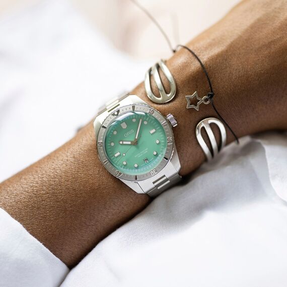 Oris Divers Sixty Five Cotton Candy Online bij Jan Maes